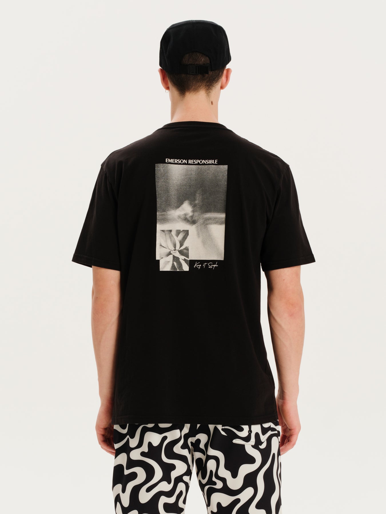 T-shirt Emerson Black Responsible